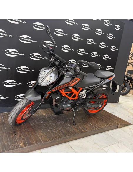 KTM 125 Duke 2023 | 11.359 km
