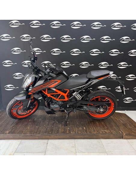 KTM 125 Duke 2023 | 11.359 km