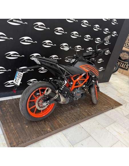 KTM 125 Duke 2023 | 11.359 km