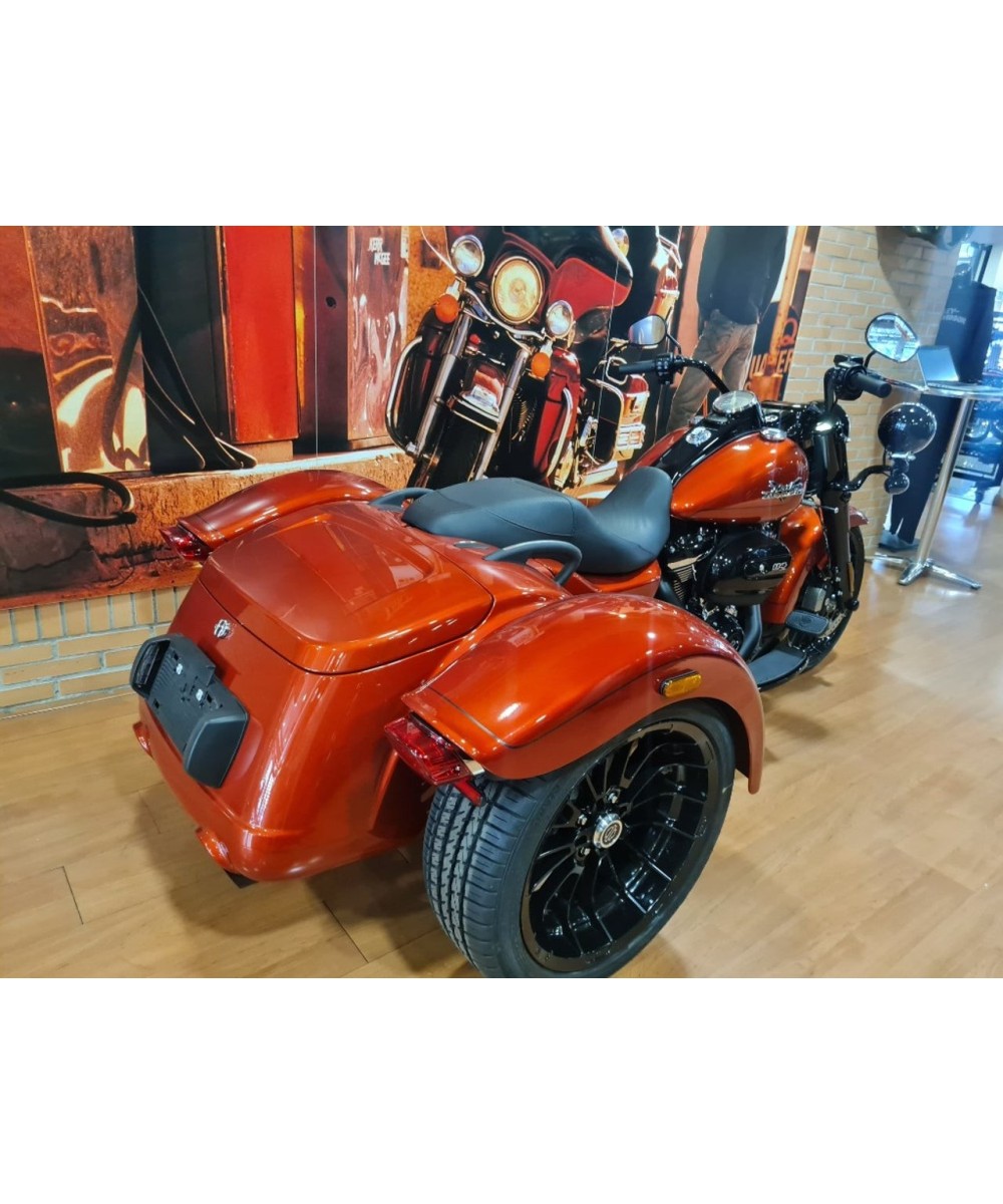 Harley‑Davidson Freewheeler 2025 | Permiso B | Milwaukee‑Eight 114 | 39.450€