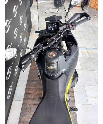 Husqvarna 2022 | 29.000 km | Gris | 9.999€ 2