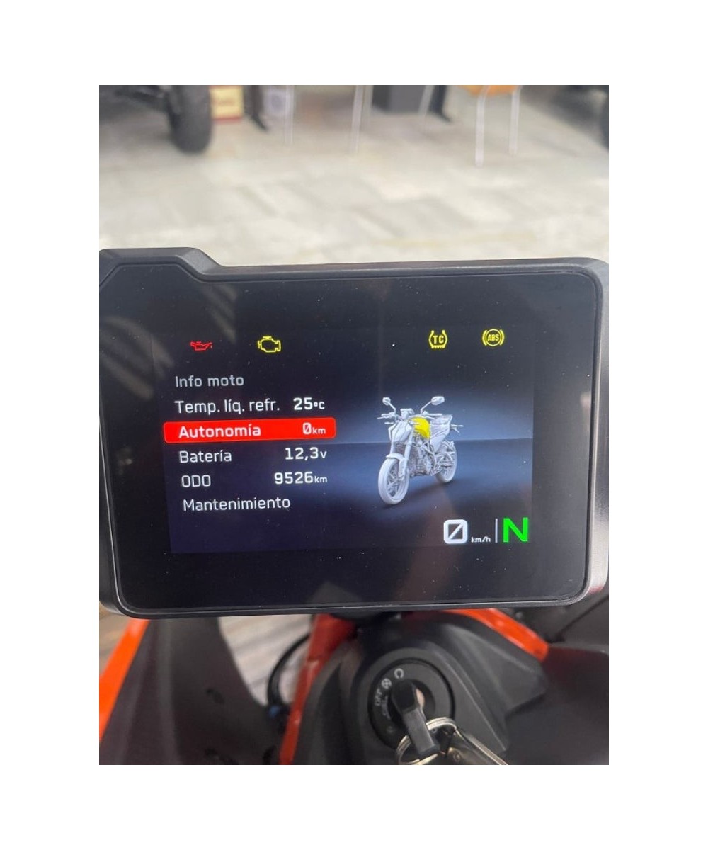 KTM 390 Duke 2025 | 9.526 km | Seminueva | 4.799€