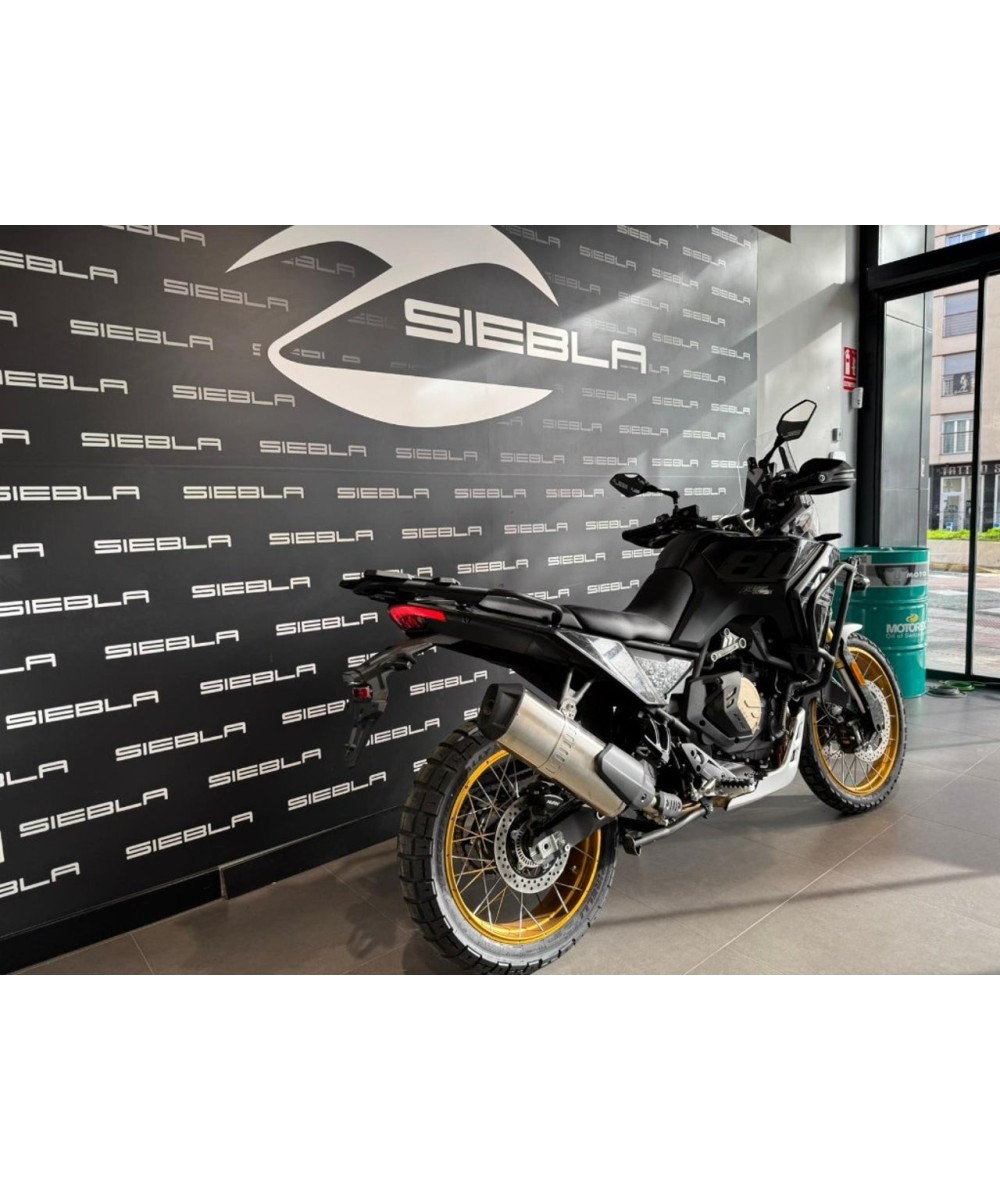 VOGE 900 DSX en Siebla