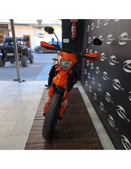 KTM 690 SMC‑R 2024 en Marbella | 8.095 km | 9.499€ | Garantía 2027