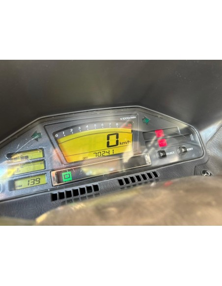 Suzuki Burgman 650 Executive 2007 | 70.241 km | Distintivo C | 3.700€