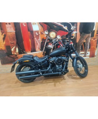Harley-Davidson Street Bob 2019 | Milwaukee‑Eight 107 | 19.600 km | 14.990€