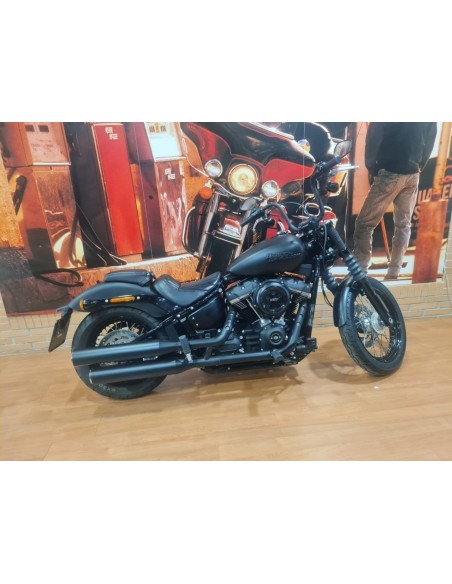 Harley-Davidson Street Bob 2019 | Milwaukee‑Eight 107 | 19.600 km | 14.990€