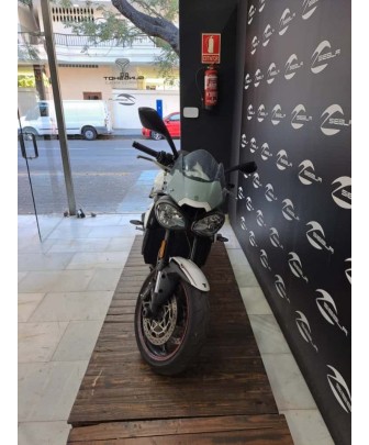 Triumph Street Triple R 2018 | 44.328 km | 765 cc | 5.599€ 2