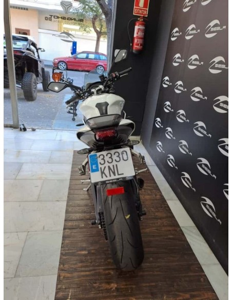 TRIUMPH STREET TRIPLE R en Siebla