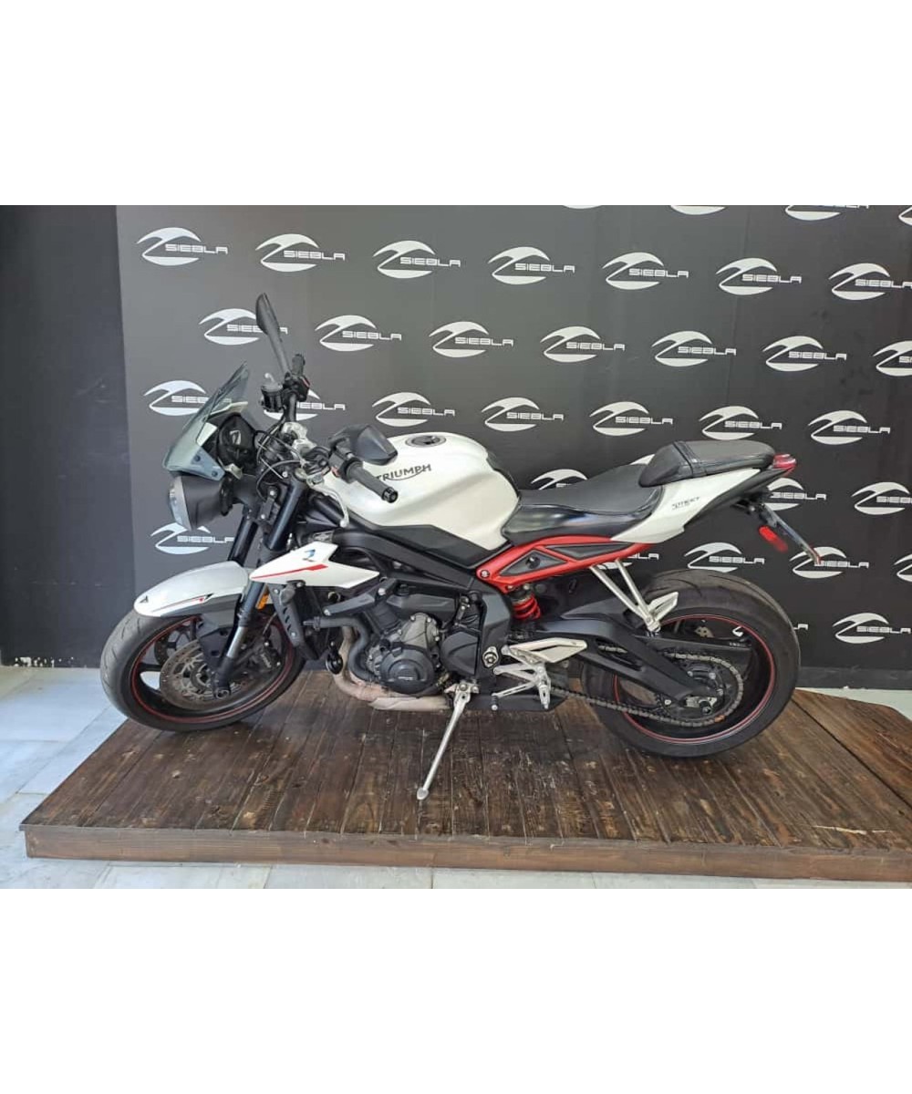 Triumph Street Triple R 2018 | 44.328 km | 765 cc | 5.599€