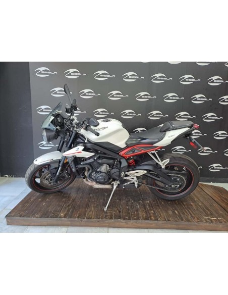 TRIUMPH STREET TRIPLE R en Siebla
