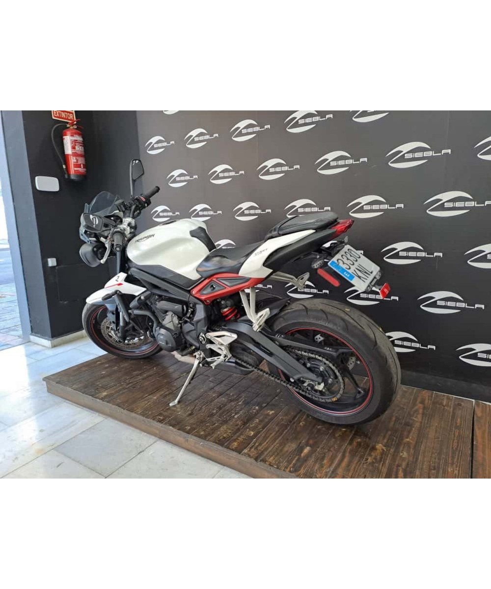 TRIUMPH STREET TRIPLE R en Siebla