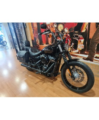 Harley‑Davidson Street Bob 2018 | 4.300 km | Milwaukee‑Eight 107 | 15.790€ 2