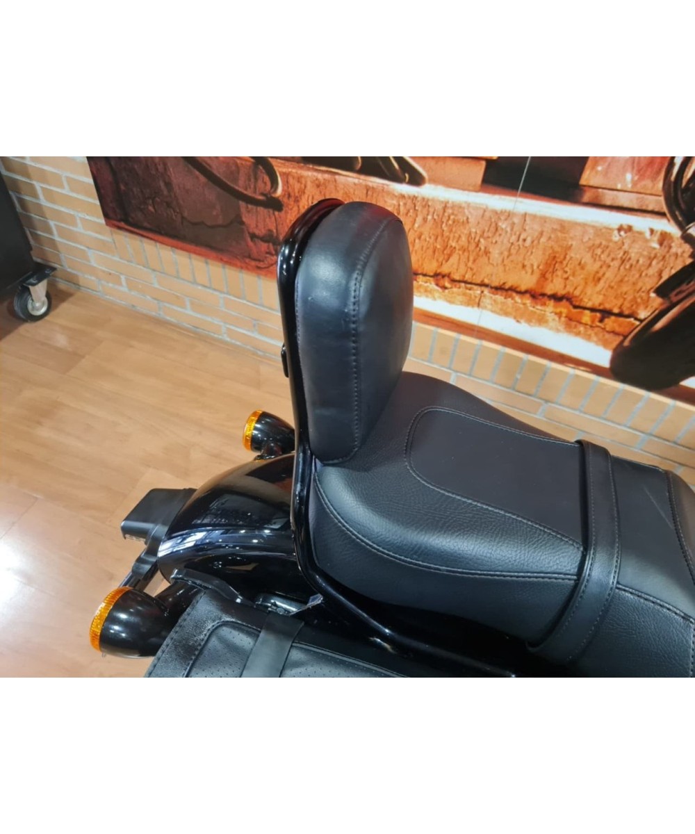 Harley‑Davidson Street Bob 2018 | 4.300 km | Milwaukee‑Eight 107 | 15.790€