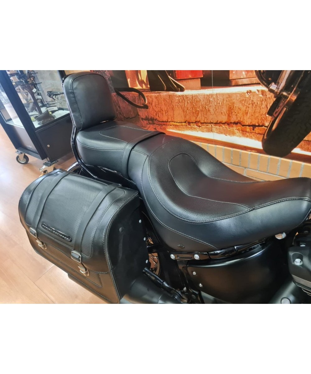 Harley‑Davidson Street Bob 2018 | 4.300 km | Milwaukee‑Eight 107 | 15.790€