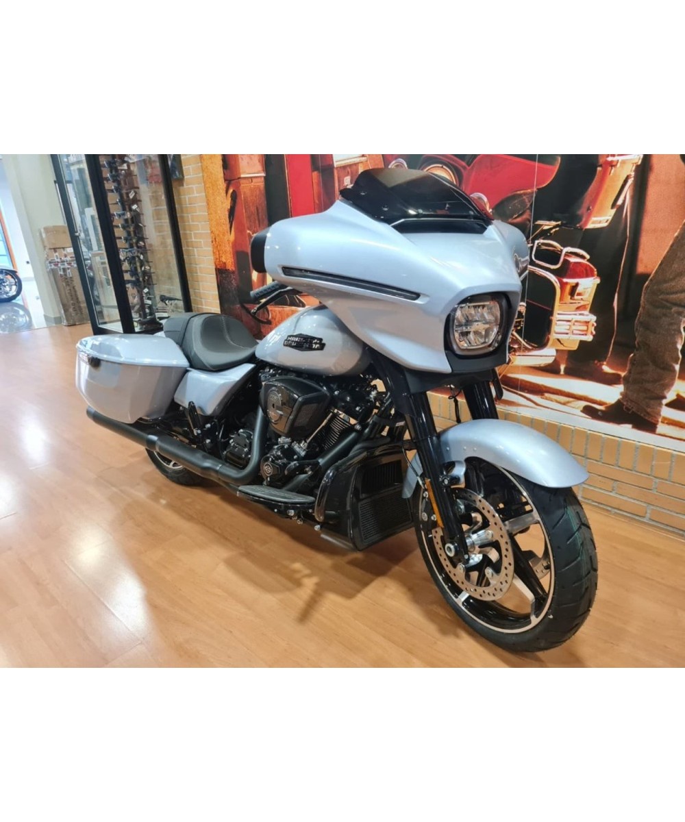 Harley‑Davidson Street Glide 2025 | Zero Miles | Milwaukee‑Eight 117 | €32,990